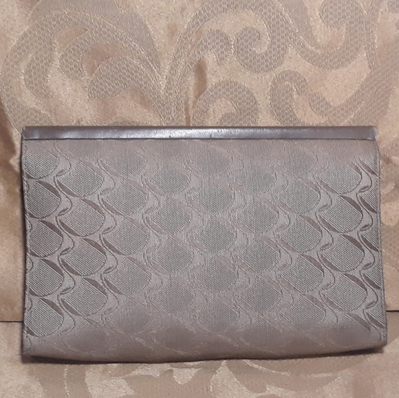 Vintage Movado Made in Italy Small Tan Clutch Purse - Picture 12 of 14